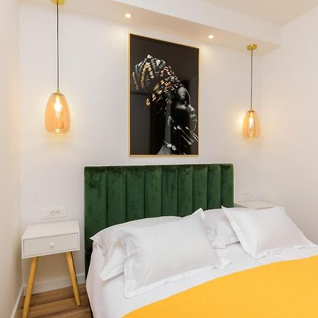 Apartmani Bokin Bol Exteriör bild