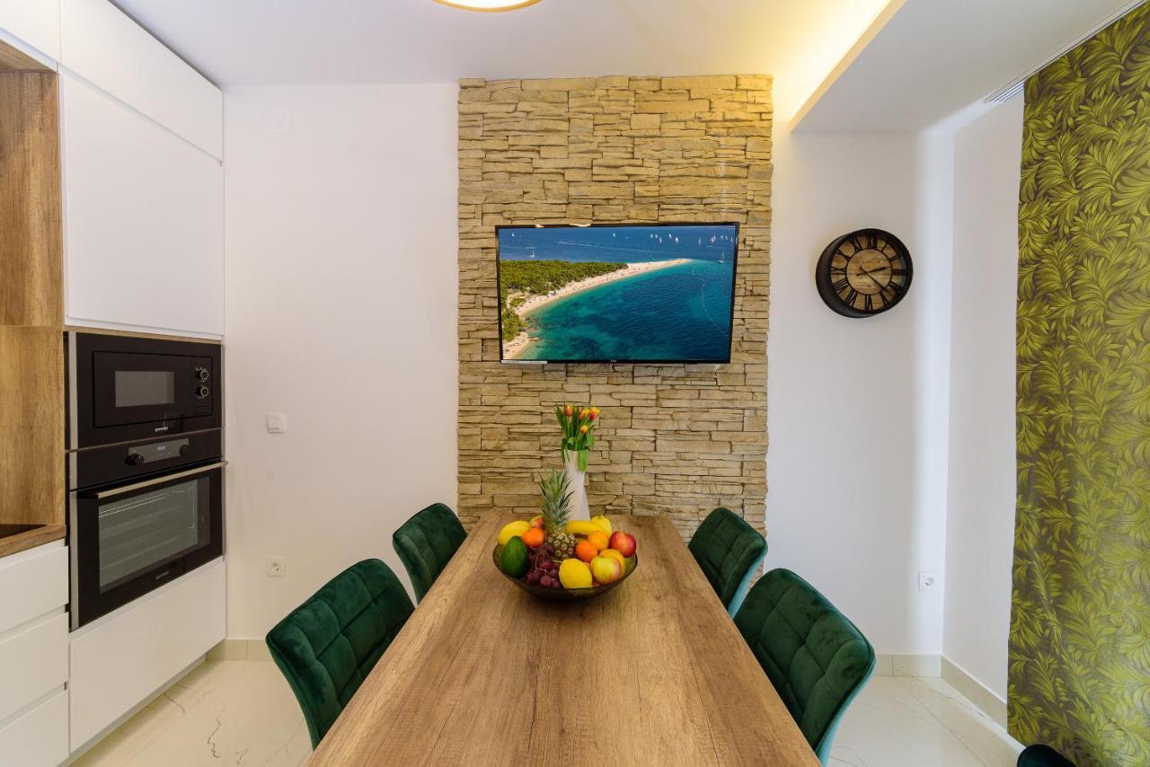 Apartmani Bokin Bol Exteriör bild