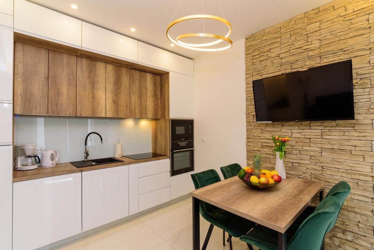 Apartmani Bokin Bol Exteriör bild