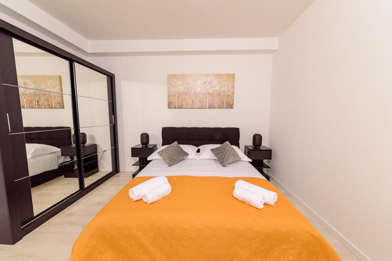 Apartmani Bokin Bol Exteriör bild
